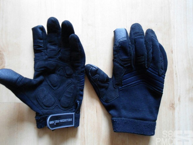 Helikon-Tex USM tactical gloves 01